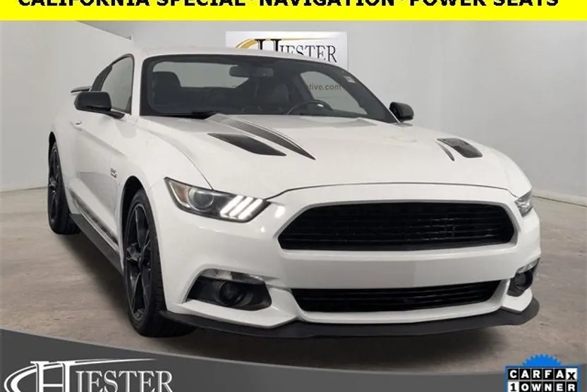 2017 Ford Mustang GT Premium photo 1