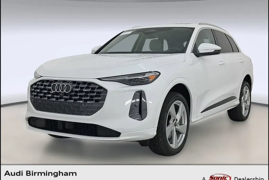 2025 Audi Q5 Premium Plus photo 1