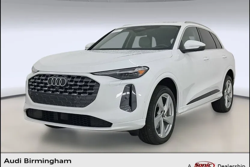 2025 Audi Q5 Premium Plus photo 1
