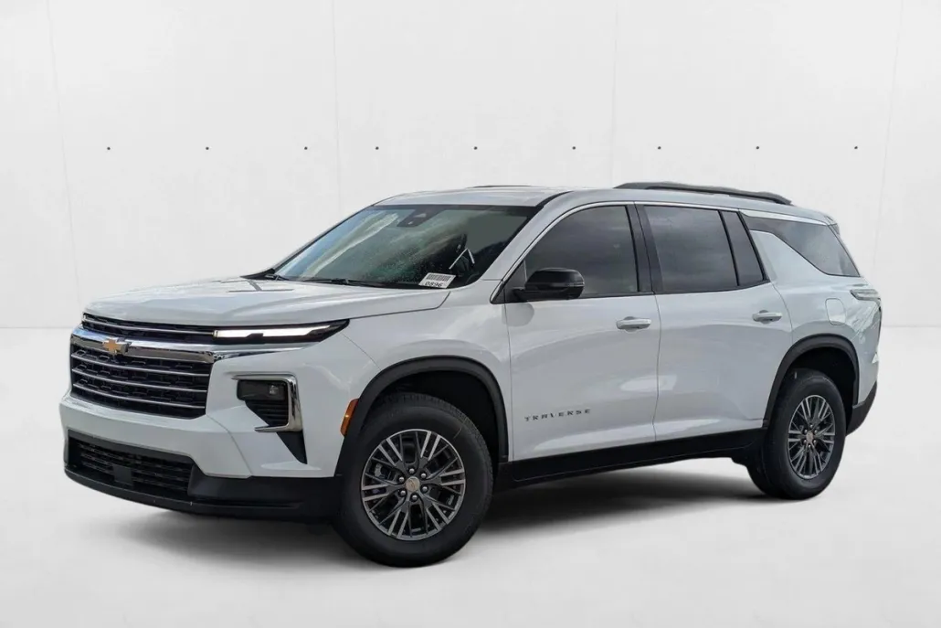 2025 Chevrolet Traverse photo 1