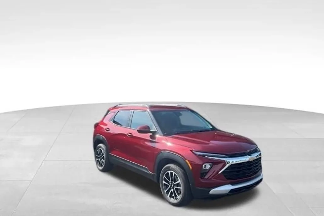 2025 Chevrolet Trailblazer LT photo 1