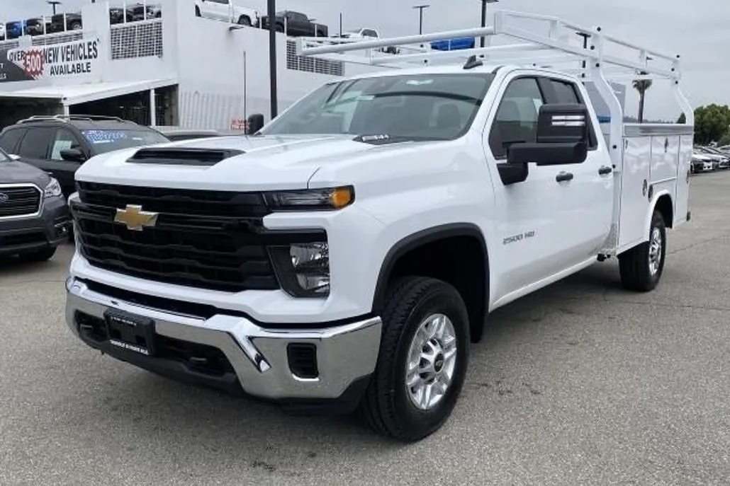 2025 Chevrolet Silverado Work Truck photo 1