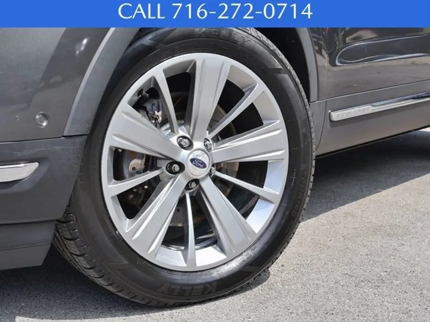 2018 Ford Explorer Limited photo 1
