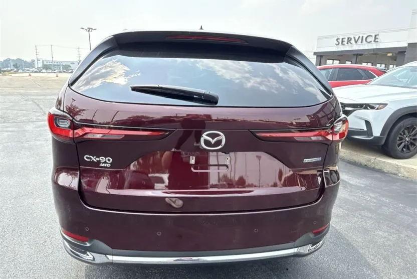 2024 Mazda CX-90 Plug-in Hybrid Premium Plus photo 1