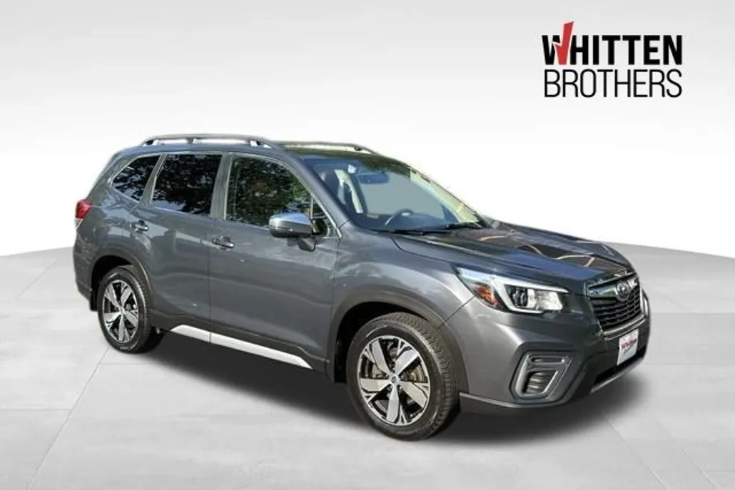 2020 Subaru Forester Touring photo 1