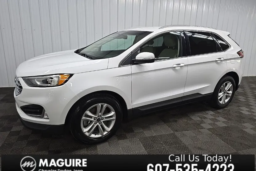 2020 Ford Edge SEL photo 1