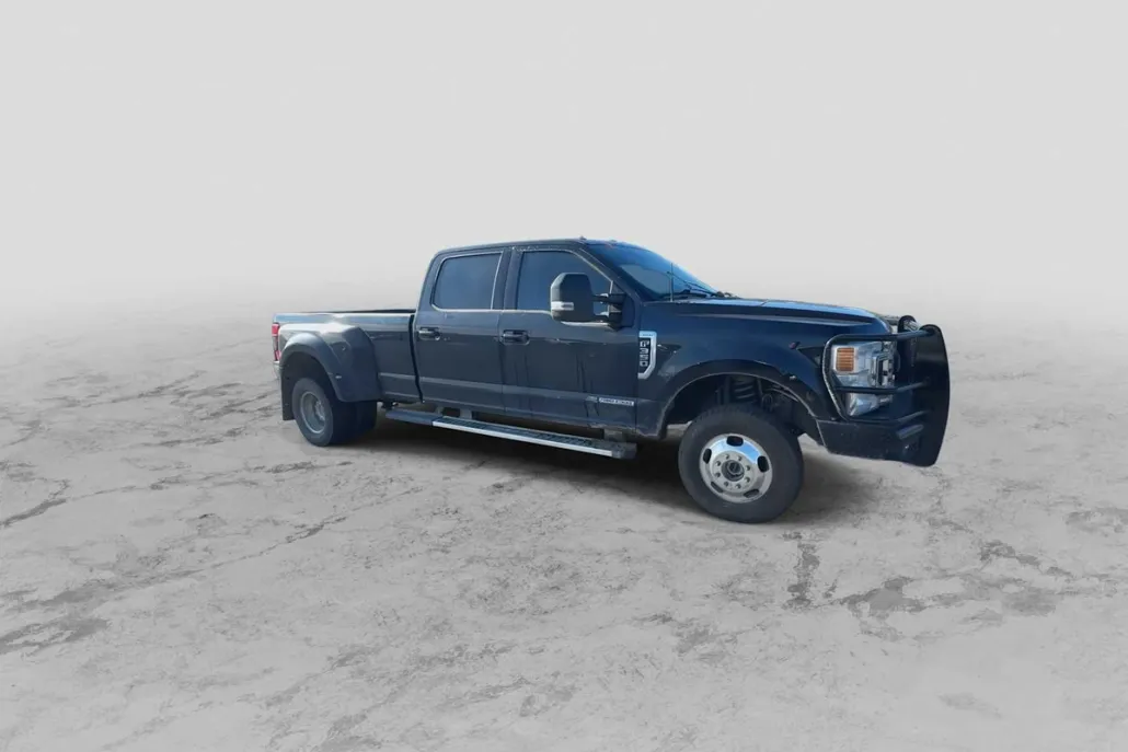 2022 Ford F-350 Lariat photo 1
