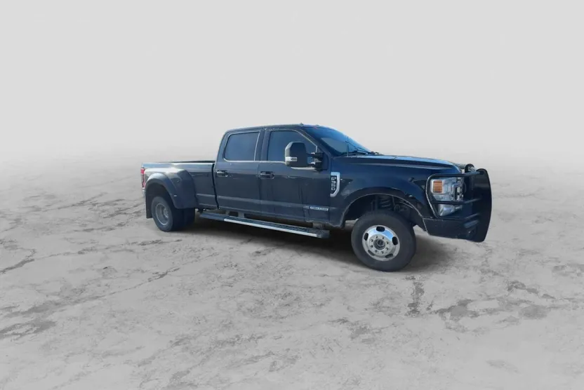2022 Ford F-350 Lariat photo 1
