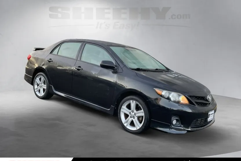 2013 Toyota Corolla L photo 1