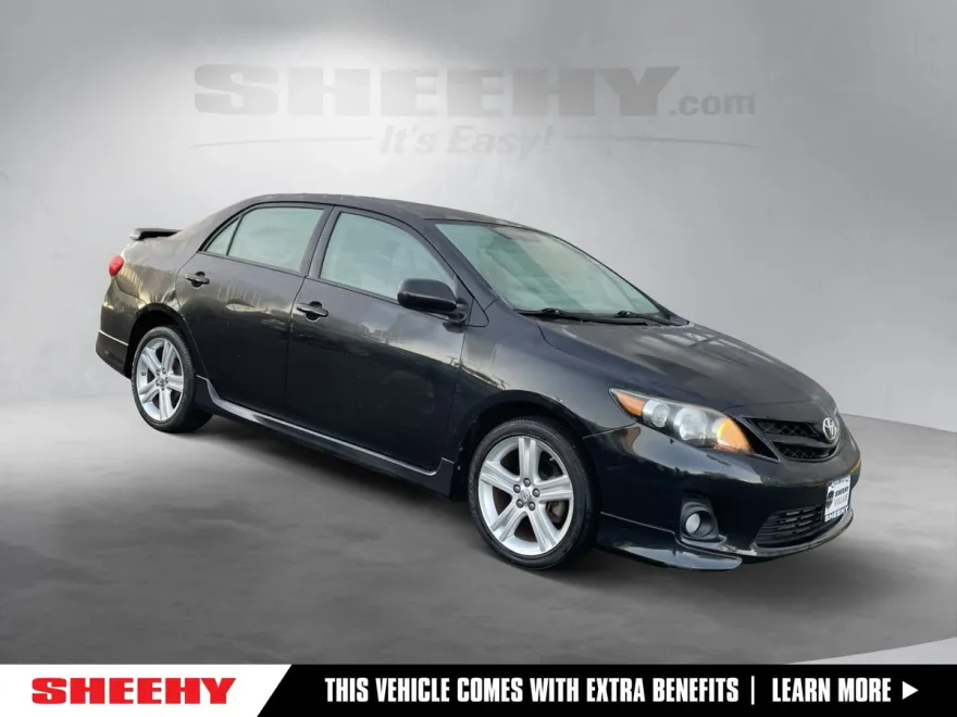 2013 Toyota Corolla L photo 1