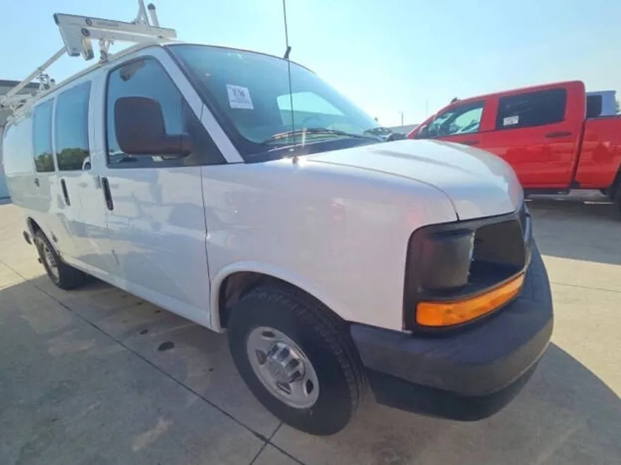 2013 Chevrolet Express 2500 Cargo photo 1