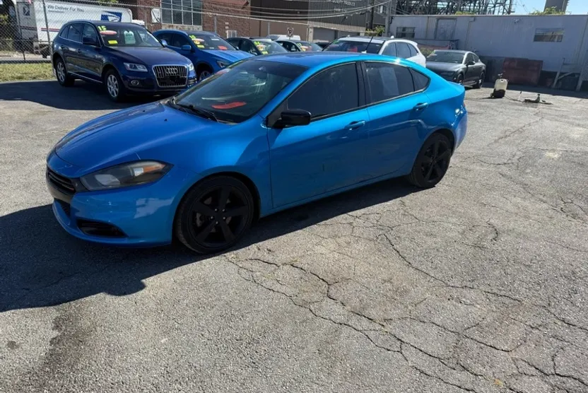 2015 Dodge Dart SXT photo 1