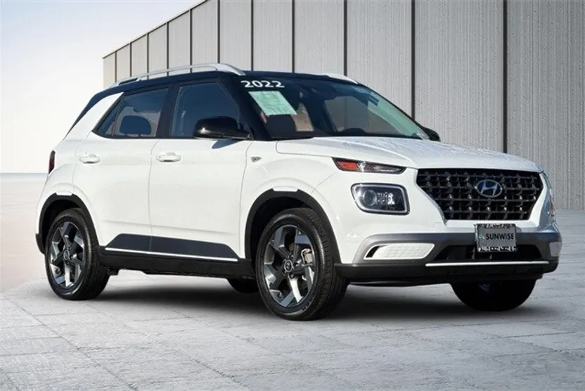 2022 Hyundai Venue SEL Limited photo 1