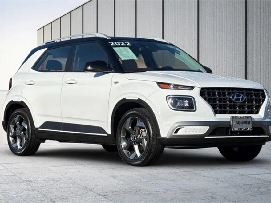 2022 Hyundai Venue SEL Limited photo 1