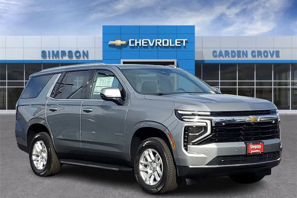 2025 Chevrolet Tahoe LS photo 1