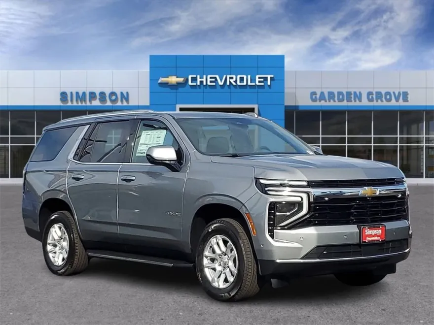 2025 Chevrolet Tahoe LS photo 1