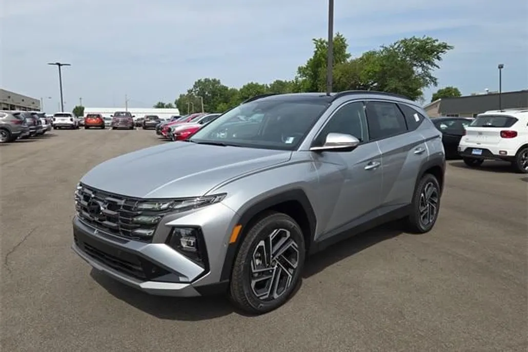 2025 Hyundai Tucson Limited photo 1