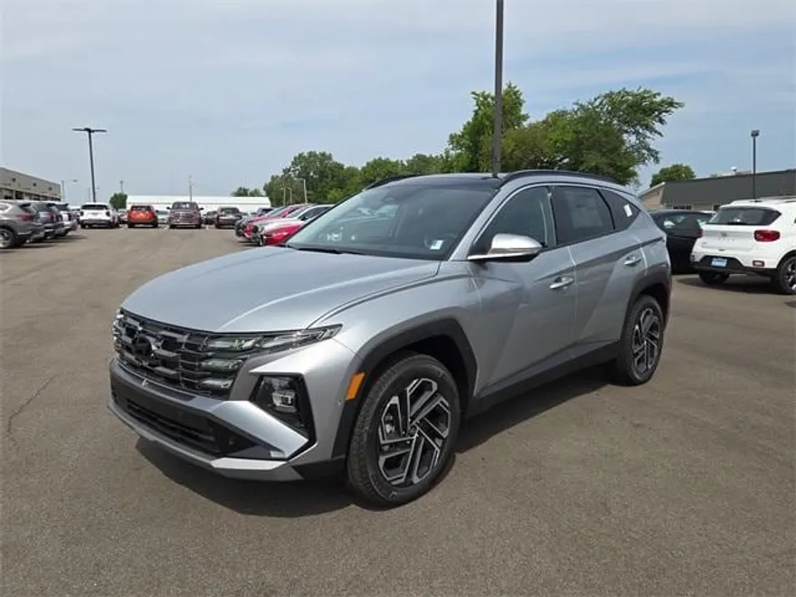 2025 Hyundai Tucson Limited photo 1