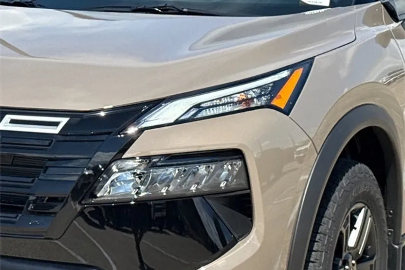 2026 Nissan Rogue SV photo 1