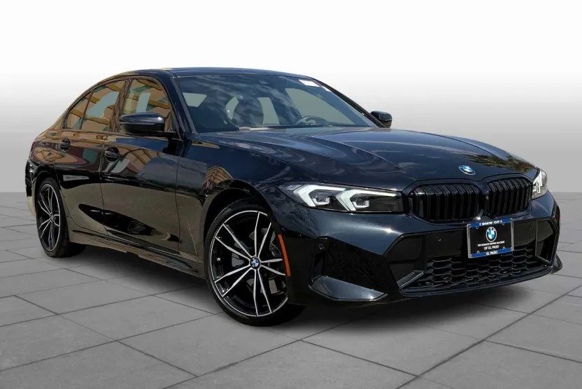 2024 Bmw 330i photo 1