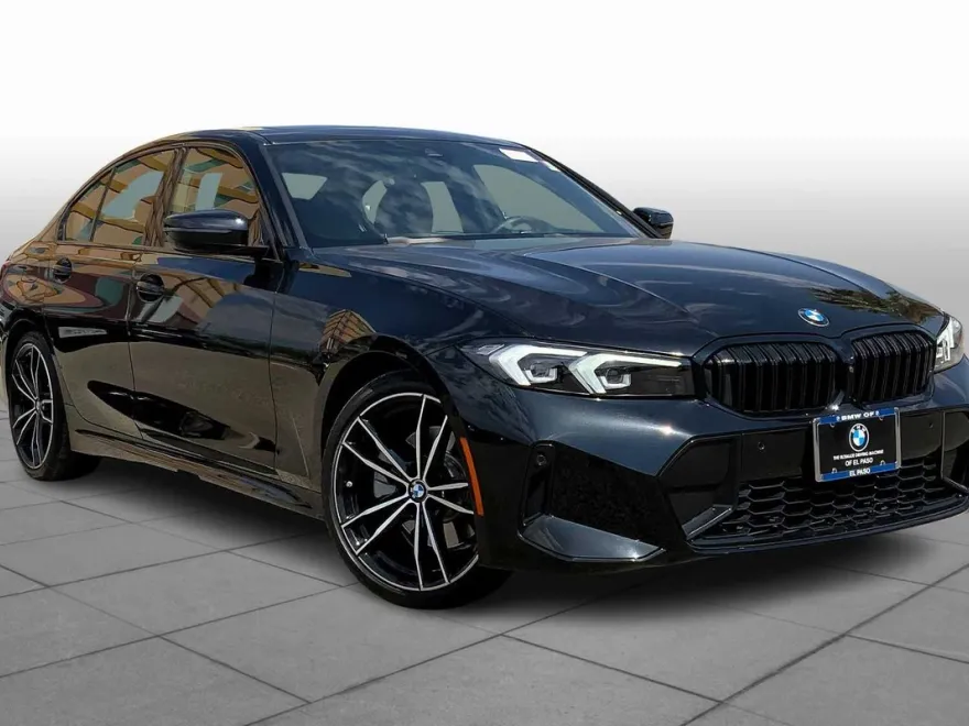 2024 Bmw 330i photo 1