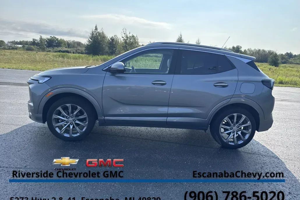 2024 Buick Encore GX Avenir photo 1