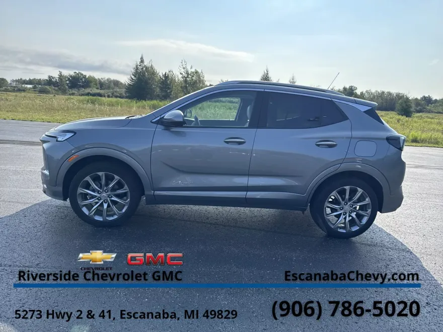 2024 Buick Encore GX Avenir photo 1
