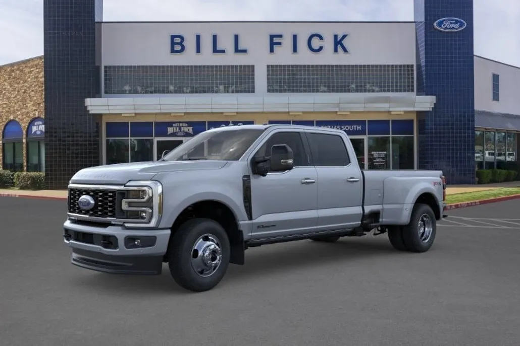 2026 Ford F-350 Platinum photo 1