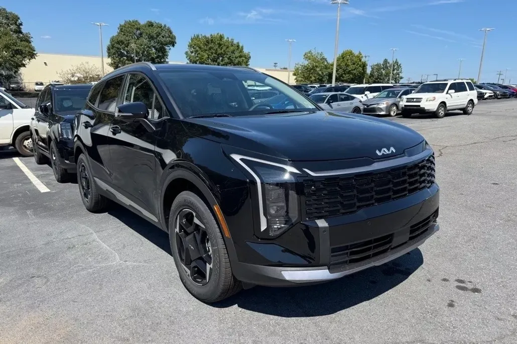 2026 Kia Sportage EX photo 1