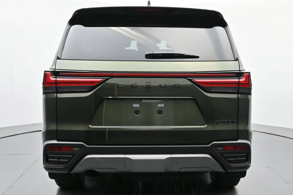 2025 Lexus LX photo 1