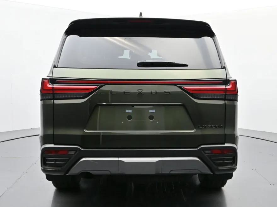 2025 Lexus LX photo 1
