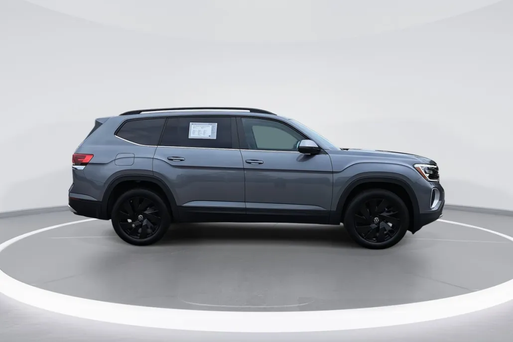2025 Volkswagen Atlas SE Technology photo 1