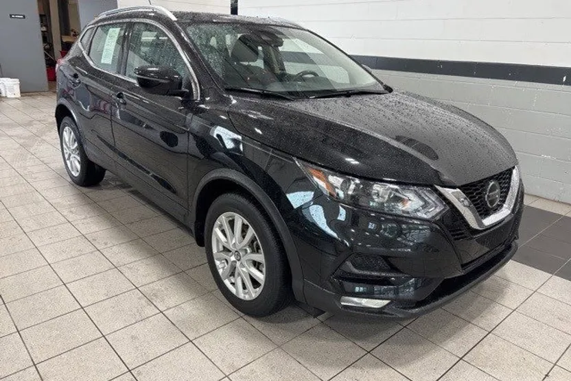 2022 Nissan Rogue Sport SV photo 1