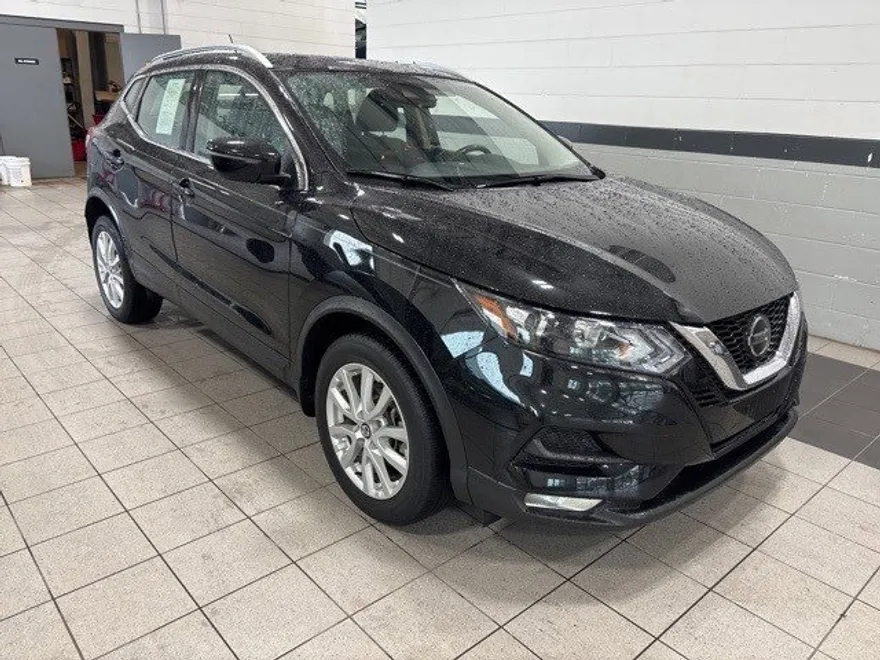 2022 Nissan Rogue Sport SV photo 1