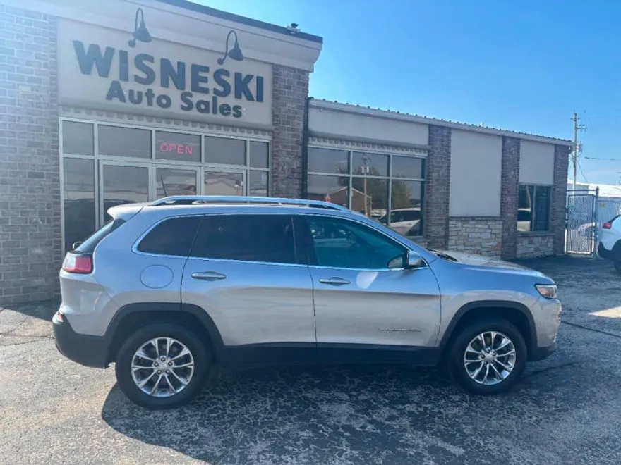 2019 Jeep Cherokee Latitude photo 1
