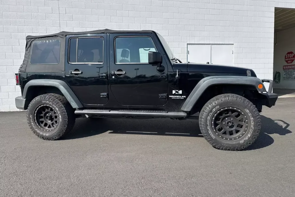 2008 Jeep Wrangler Unlimited X photo 1