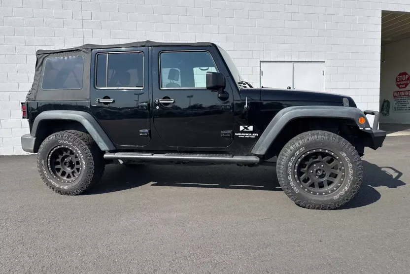2008 Jeep Wrangler Unlimited X photo 1