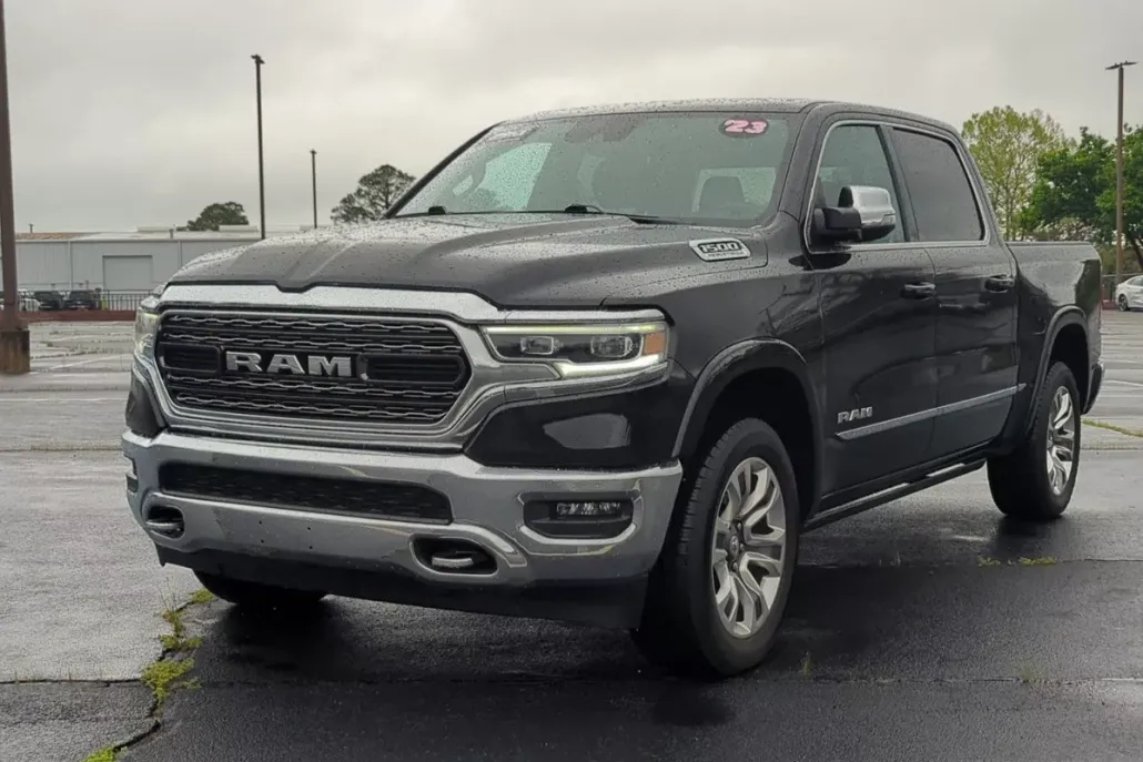 2023 Ram 1500 Limited photo 1