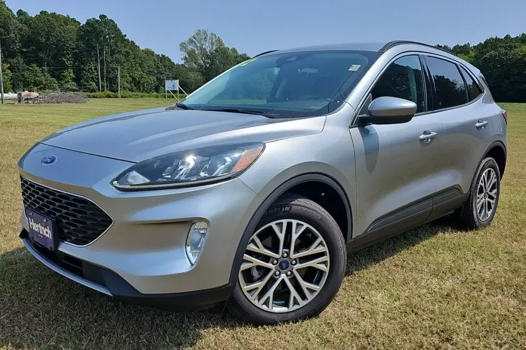 2022 Ford Escape SEL photo 1