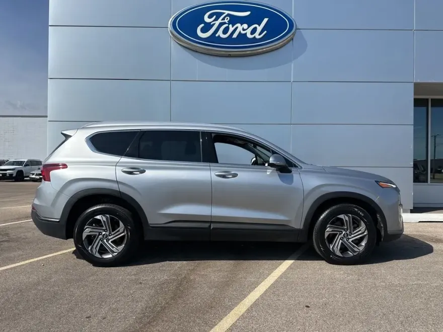 2023 Hyundai Santa Fe SEL photo 1