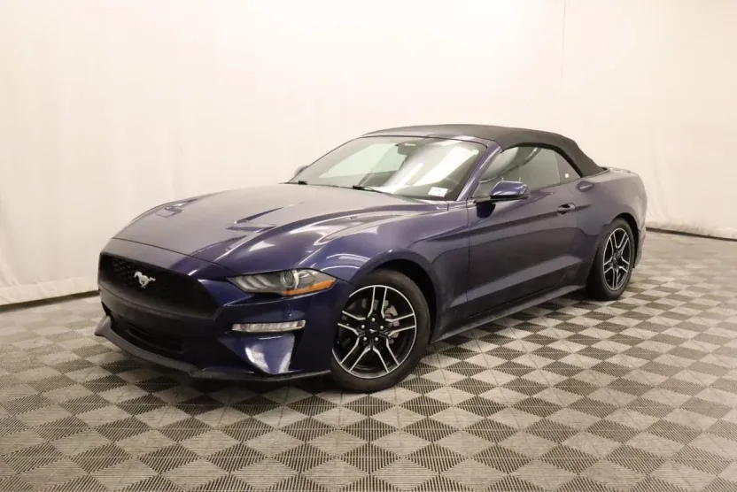 2020 Ford Mustang EcoBoost Premium photo 1