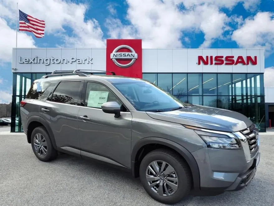 2025 Nissan Pathfinder SV photo 1