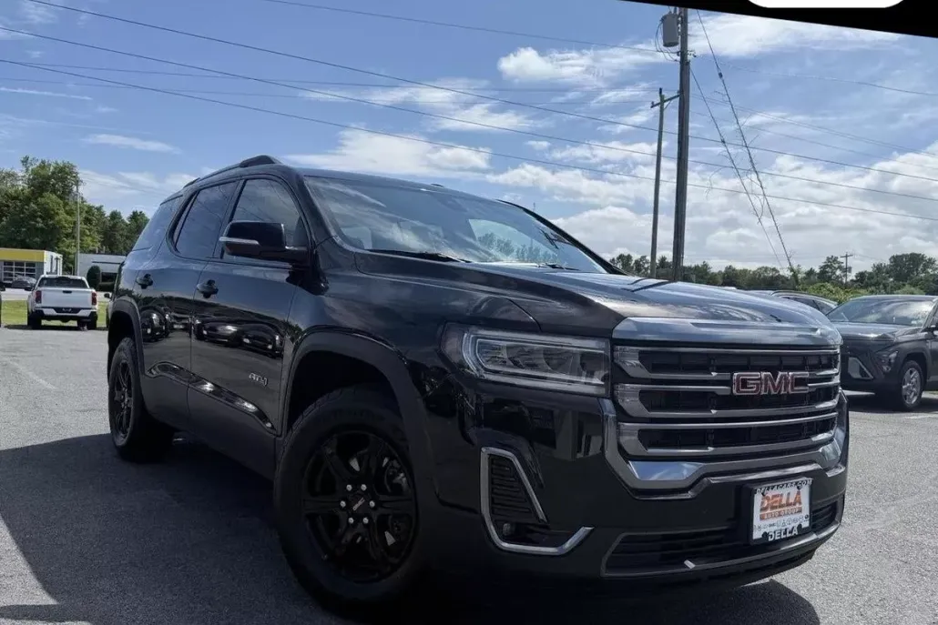 2023 Gmc Acadia AT4 photo 1