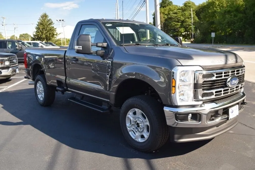 2026 Ford F-250 XLT photo 1