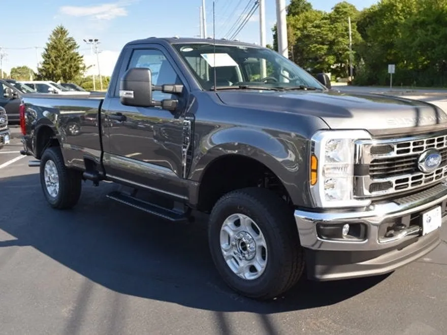 2026 Ford F-250 XLT photo 1