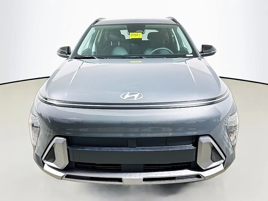 2026 Hyundai Kona SEL photo 1