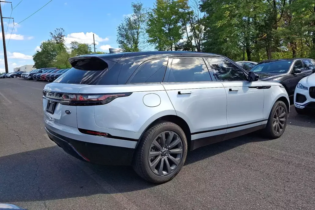 2023 Land Rover Range Rover Velar P250 R-Dynamic S photo 1