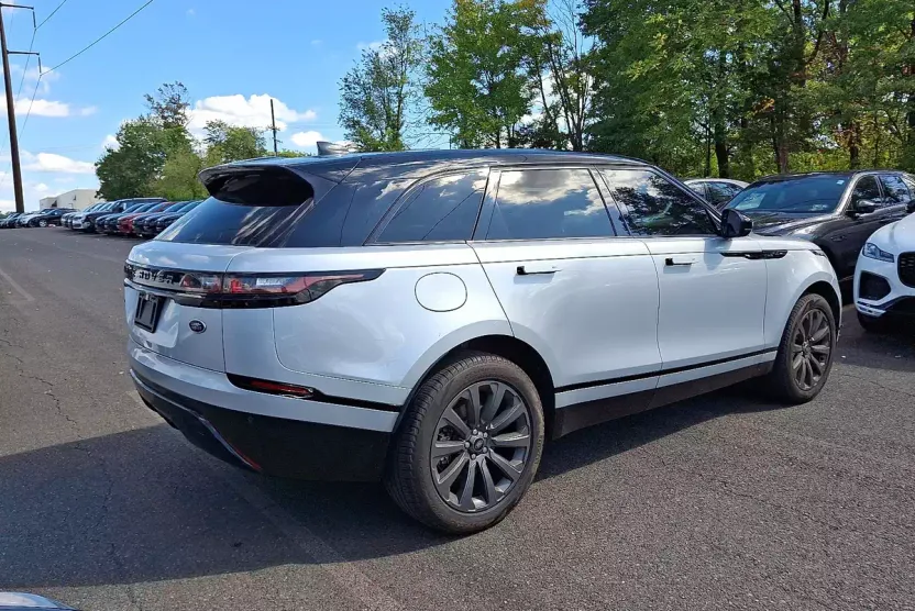 2023 Land Rover Range Rover Velar P250 R-Dynamic S photo 1