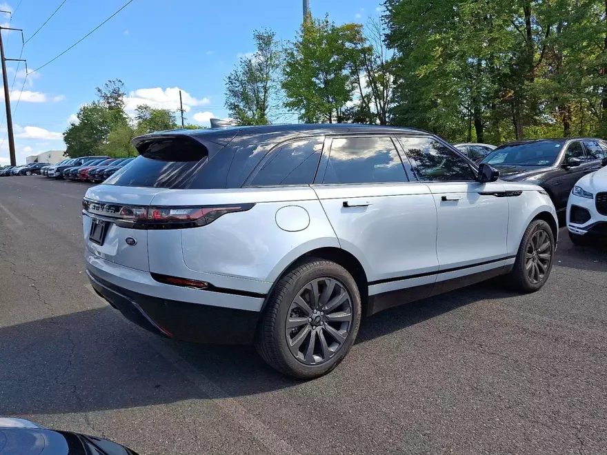 2023 Land Rover Range Rover Velar P250 R-Dynamic S photo 1