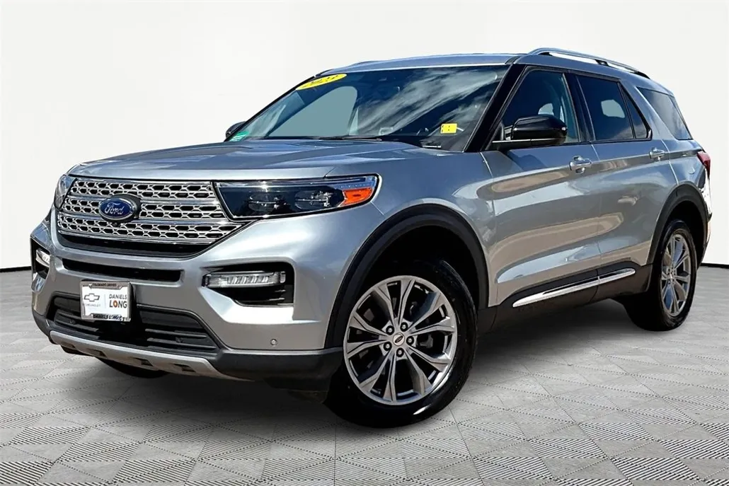 2023 Ford Explorer Limited photo 1